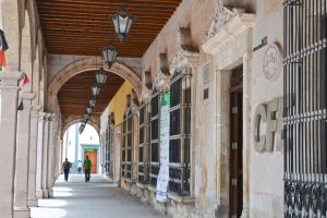 Edificio_CFE_Matehuala,_S.L.P-2