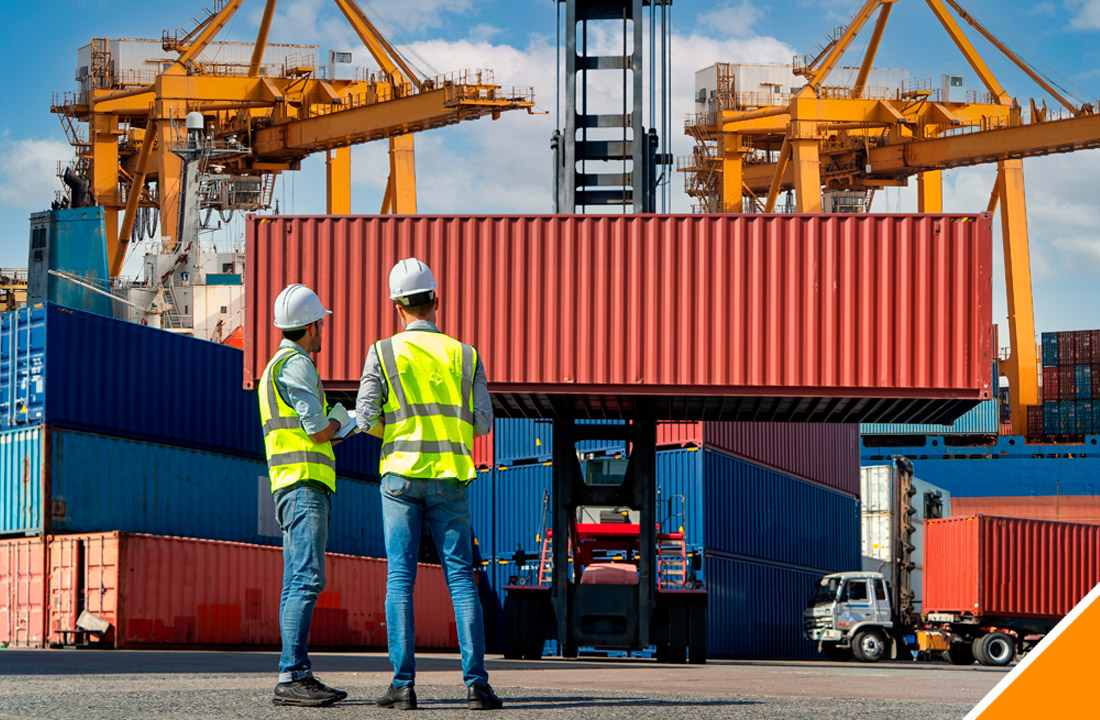 foto-seguros-marino-carga01